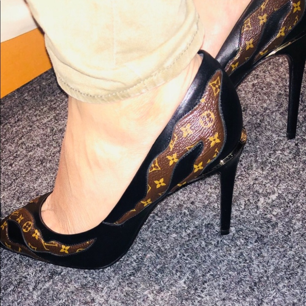 Louis Vuitton Pumps Size 39 DO NOT BUY